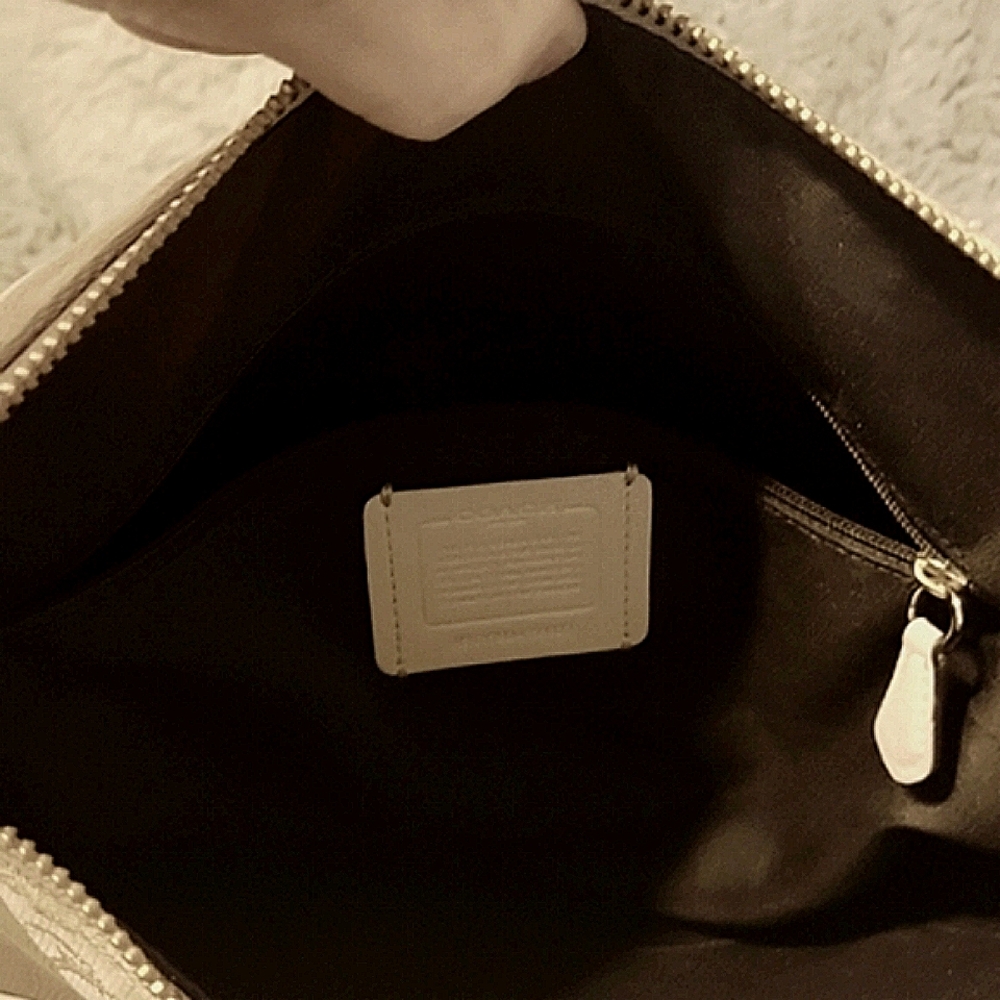 SALE Coach Celeste Convertible Hobo/Shoulder/Crossbody Bag Khaki/Chalk Handbag - Picture 11 of 12